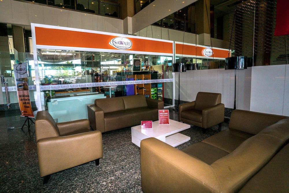 Grand Borneo Hotel Kota Kinabalu Ngoại thất bức ảnh