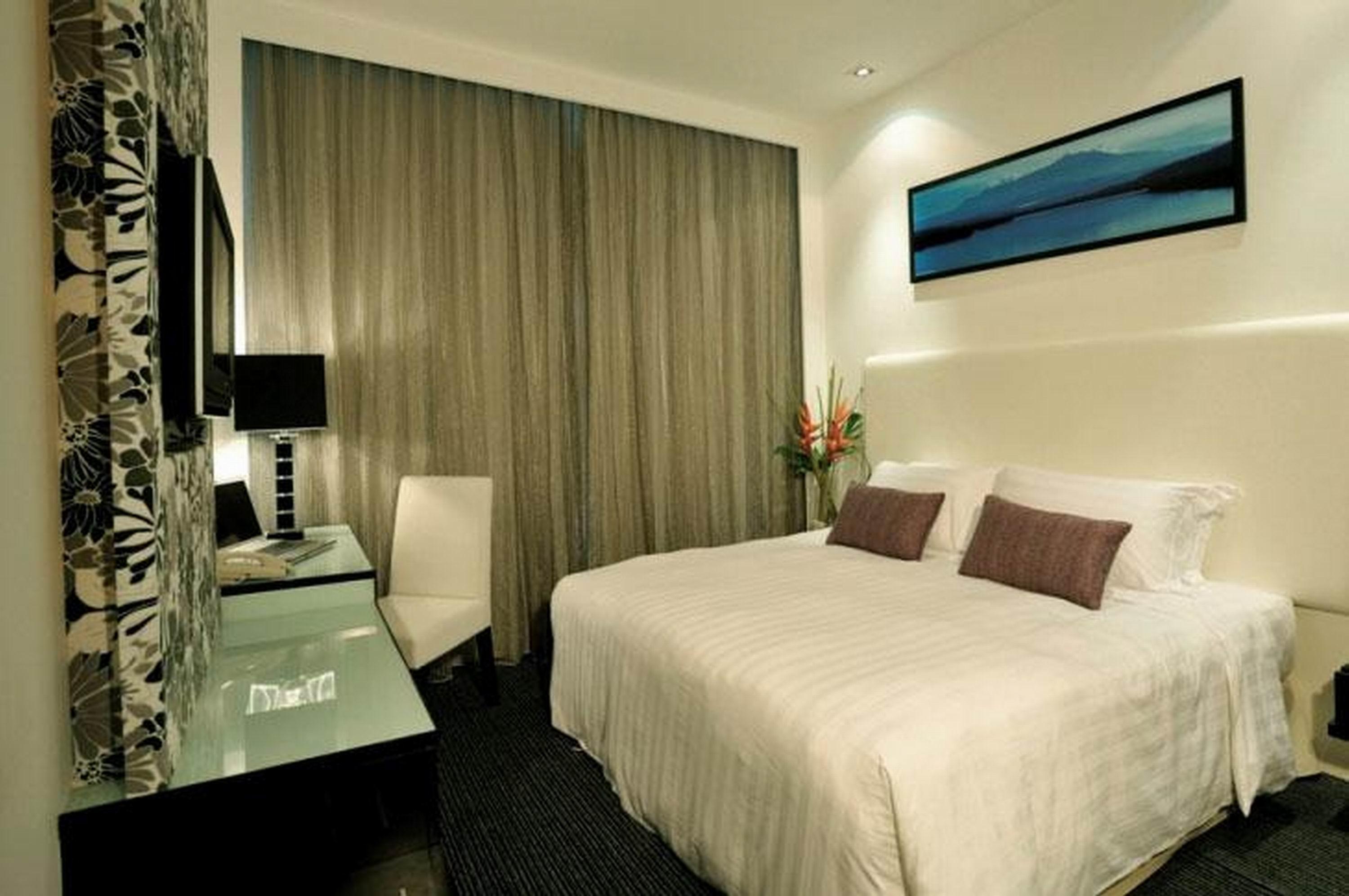 Grand Borneo Hotel Kota Kinabalu Ngoại thất bức ảnh