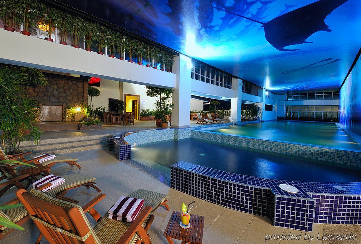 Grand Borneo Hotel Kota Kinabalu Ngoại thất bức ảnh