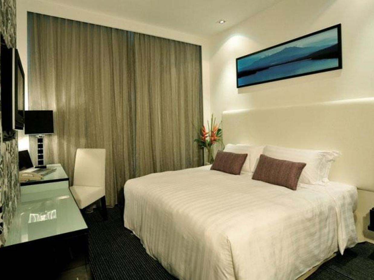 Grand Borneo Hotel Kota Kinabalu Ngoại thất bức ảnh