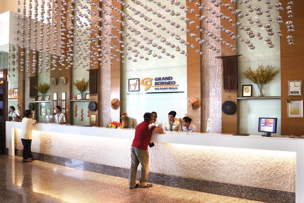 Grand Borneo Hotel Kota Kinabalu Ngoại thất bức ảnh